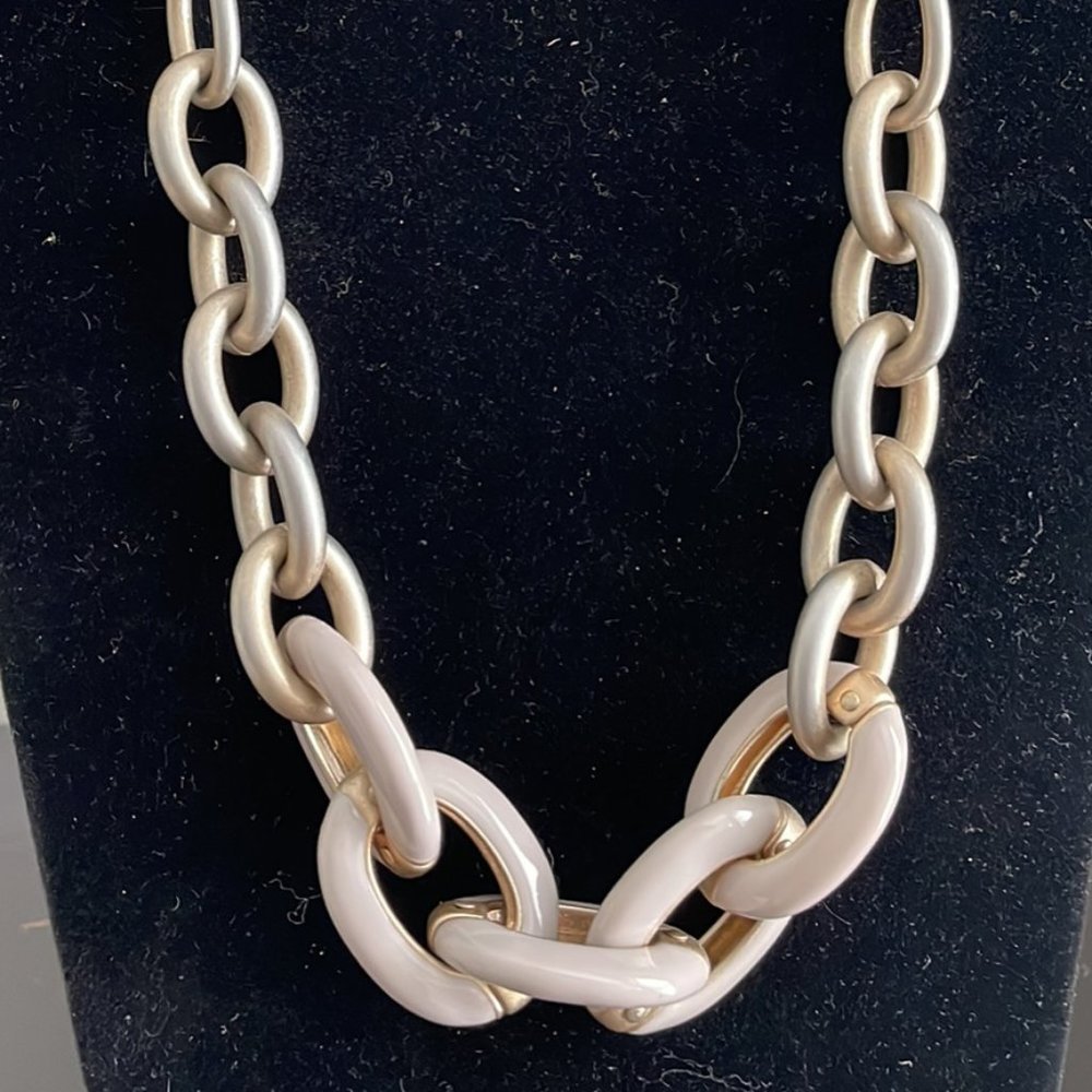 Bold Chain necklace